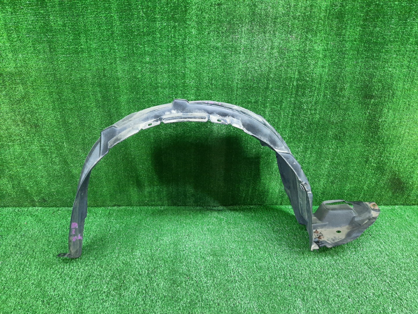 Защита под крыло правая передняя TOYOTA AXIO, COROLLA FIELDER, COROLLA  AXIO, FIELDER NZE141, NZE144, ZRE142, ZRE144, ZRE144G, ZRE142G, NZE144G, NZE141G 53875-12440 1 ракурс