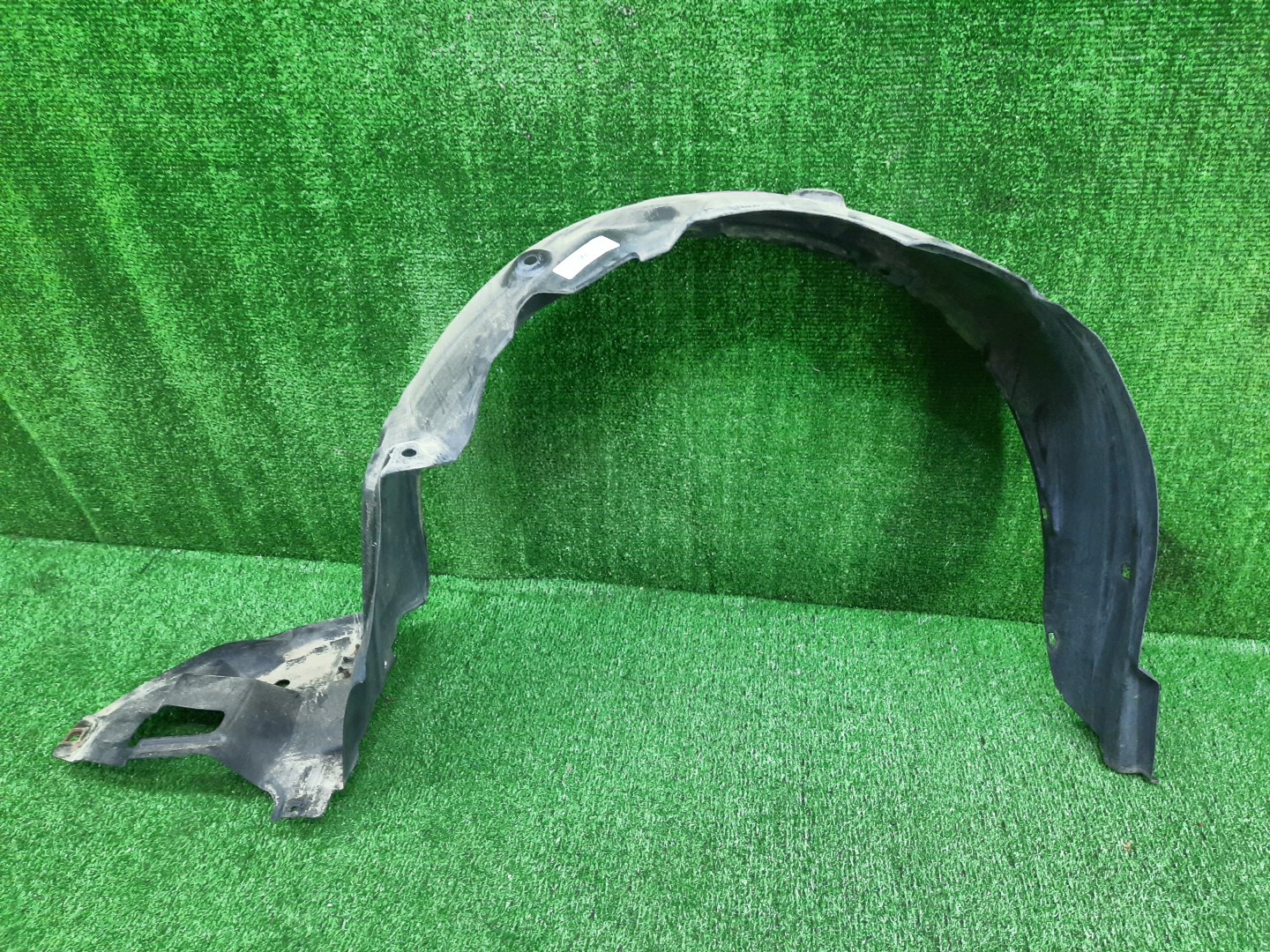 Защита под крыло правая передняя TOYOTA AXIO, COROLLA FIELDER, COROLLA  AXIO, FIELDER NZE141, NZE144, ZRE142, ZRE144, ZRE144G, ZRE142G, NZE144G, NZE141G 53875-12440 1 ракурс