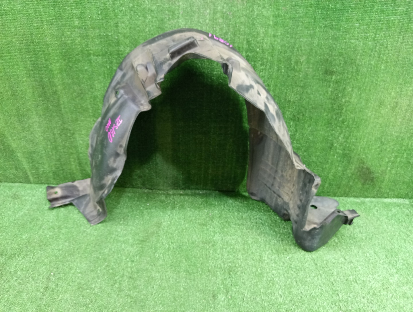 Защита под крыло левая передняя TOYOTA ARISTO JZS160 53876-30110 1 ракурс