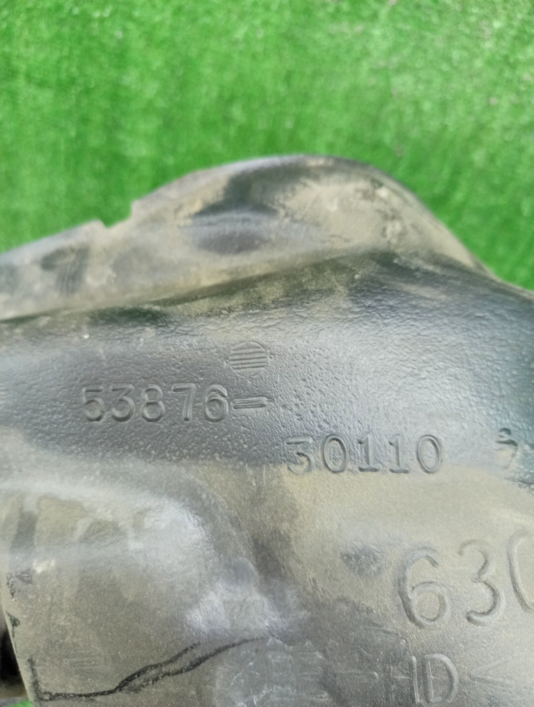 Защита под крыло левая передняя TOYOTA ARISTO JZS160 53876-30110 2 ракурс
