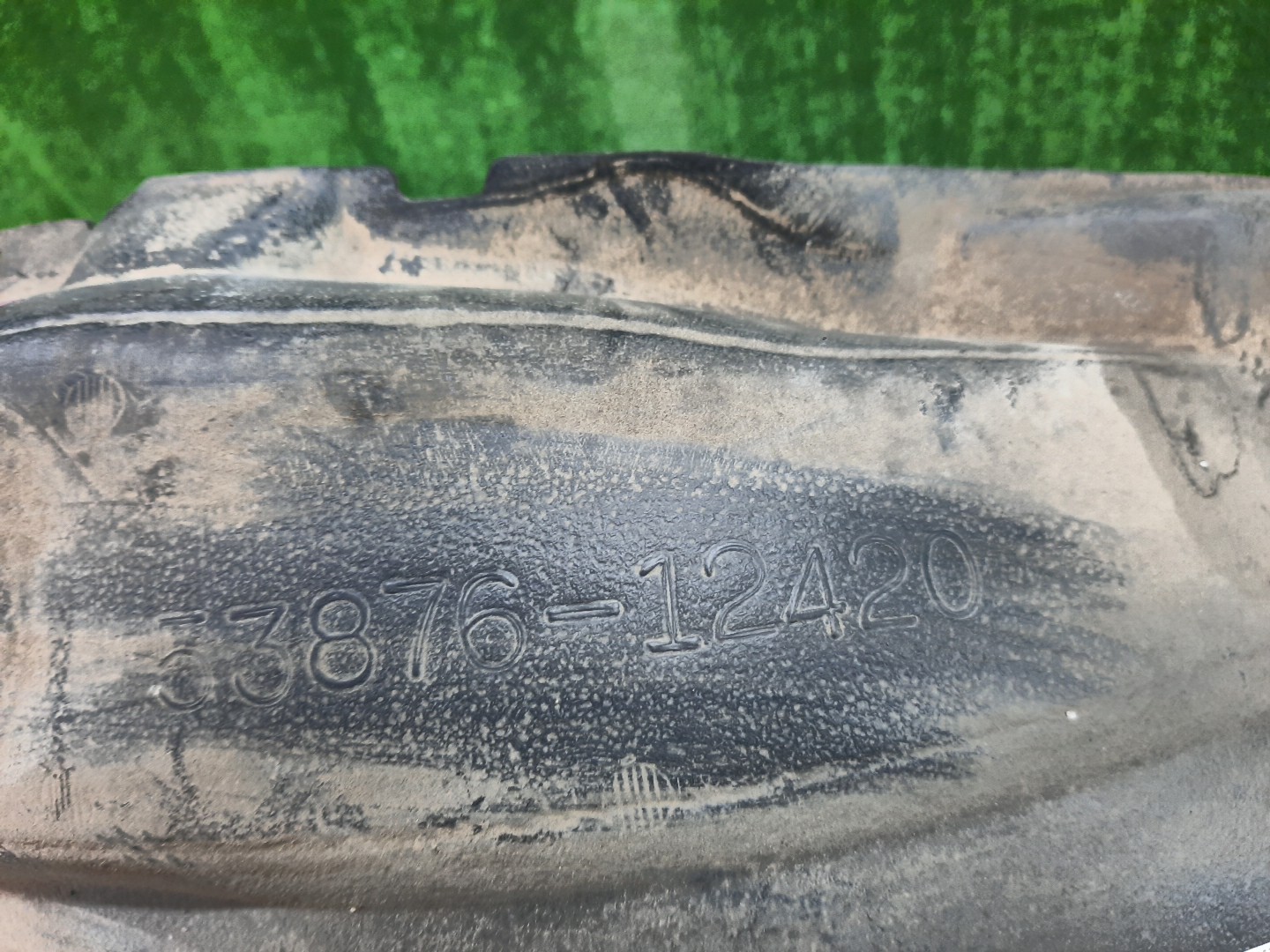 Защита под крыло левая передняя TOYOTA AXIO, COROLLA FIELDER, COROLLA  AXIO, FIELDER NZE141, NZE144, ZRE142, ZRE144, ZRE144G, ZRE142G, NZE144G, NZE141G 53876-12420 2 ракурс