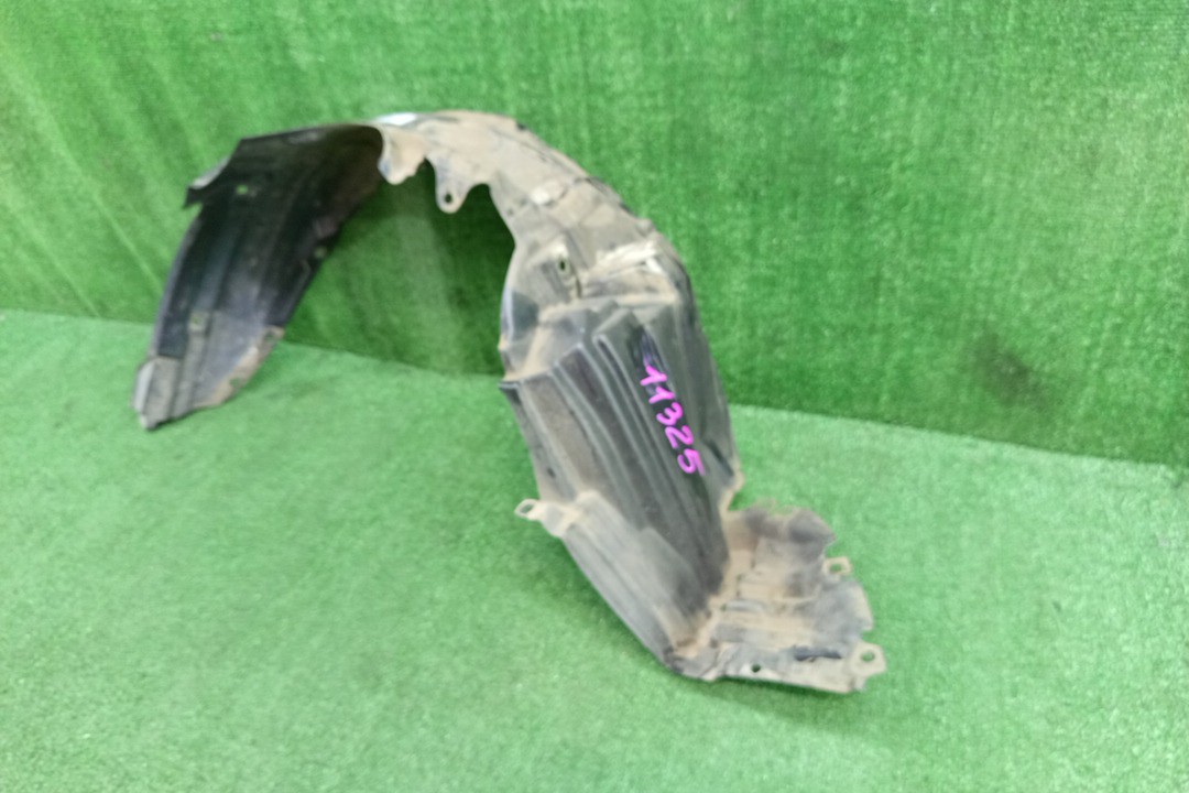 Защита под крыло левая передняя TOYOTA PROBOX NCP51V, NCP58G, NCP55V, NCP50V, NCP59G, NLP51 53876-52070 1 ракурс
