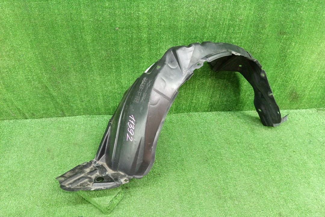 Защита под крыло левая передняя TOYOTA AQUA NHP10 53876-52390 1 ракурс
