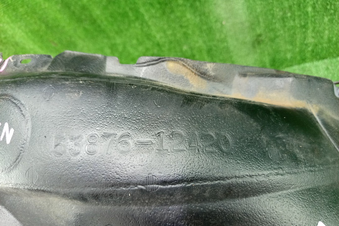 Защита под крыло левая передняя TOYOTA AXIO, COROLLA FIELDER, COROLLA  AXIO, FIELDER NZE141, NZE144, ZRE142, ZRE144, ZRE144G, ZRE142G, NZE144G, NZE141G 53876-12420 2 ракурс