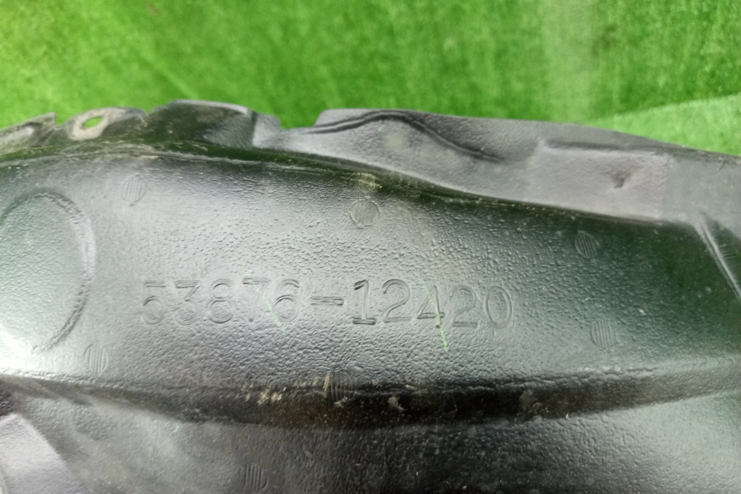 Защита под крыло левая передняя TOYOTA AXIO, COROLLA FIELDER, COROLLA  AXIO, FIELDER NZE141, NZE144, ZRE142, ZRE144, ZRE144G, ZRE142G, NZE144G, NZE141G 53876-12420 2 ракурс