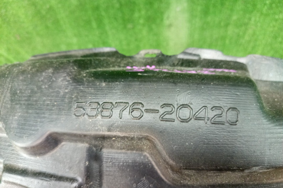 Защита под крыло левая передняя TOYOTA PREMIO, ALLION ZRT265, ZRT260, NZT260, ZRT261 53876-20420 2 ракурс