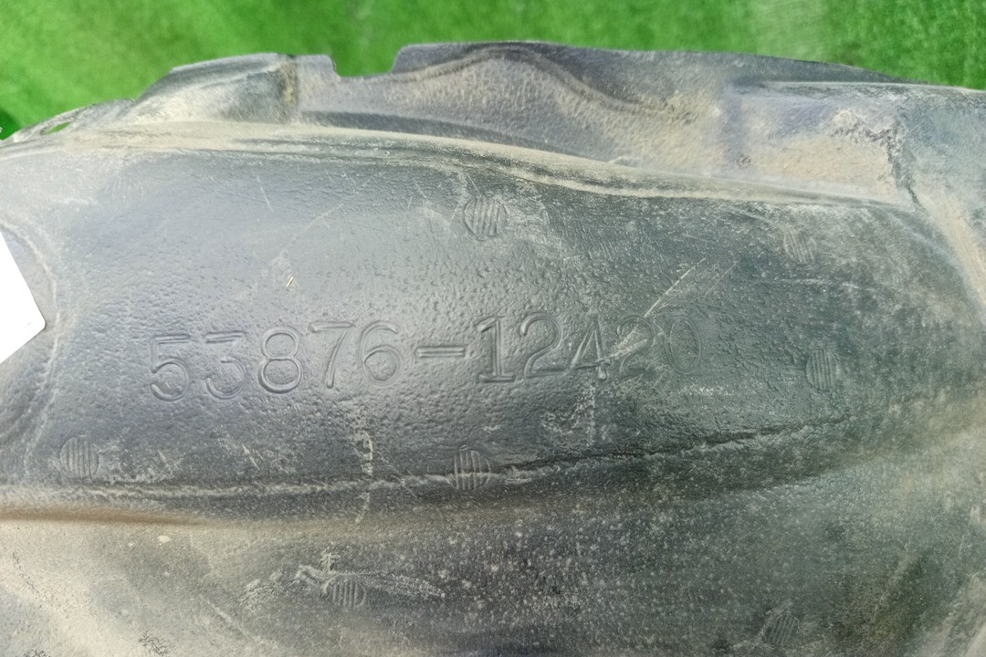 Защита под крыло левая передняя TOYOTA AXIO, COROLLA FIELDER, COROLLA  AXIO, FIELDER NZE141, NZE144, ZRE142, ZRE144, ZRE144G, ZRE142G, NZE144G, NZE141G 53876-12420 2 ракурс