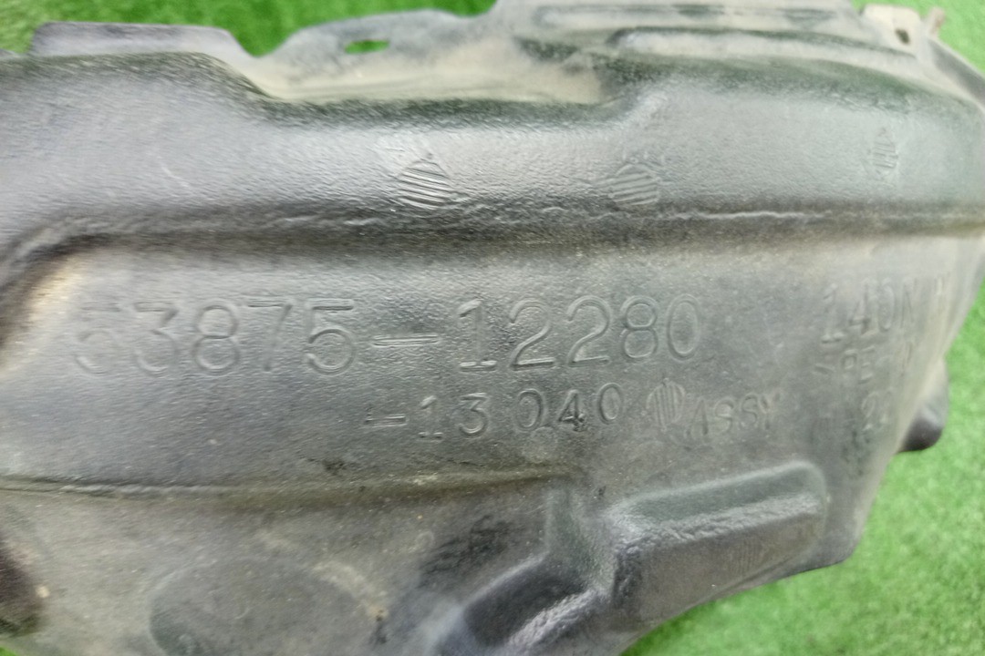 Защита под крыло правая передняя TOYOTA ALLEX, COROLLA RUNX ZZE124, NZE121, ZZE122, ZZE123 53875-12280 3 ракурс