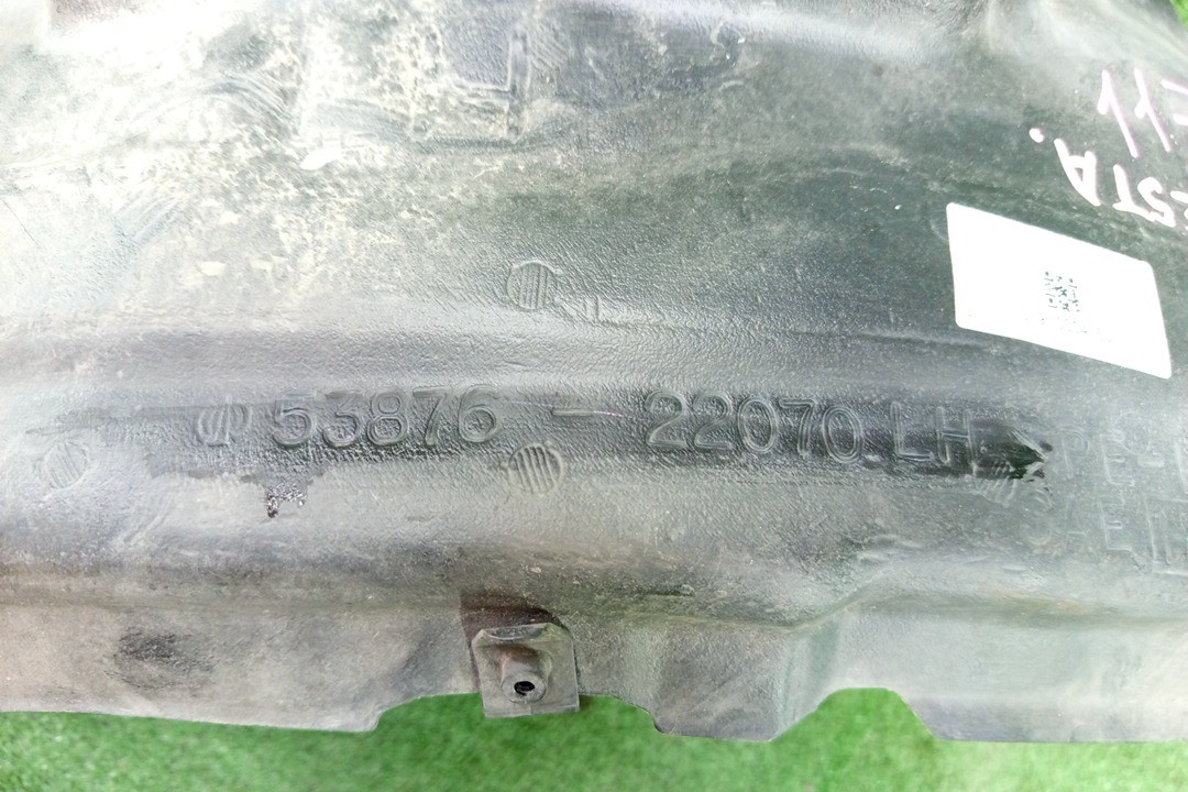 Защита под крыло левая передняя TOYOTA CRESTA GX90 53876-22070 3 ракурс