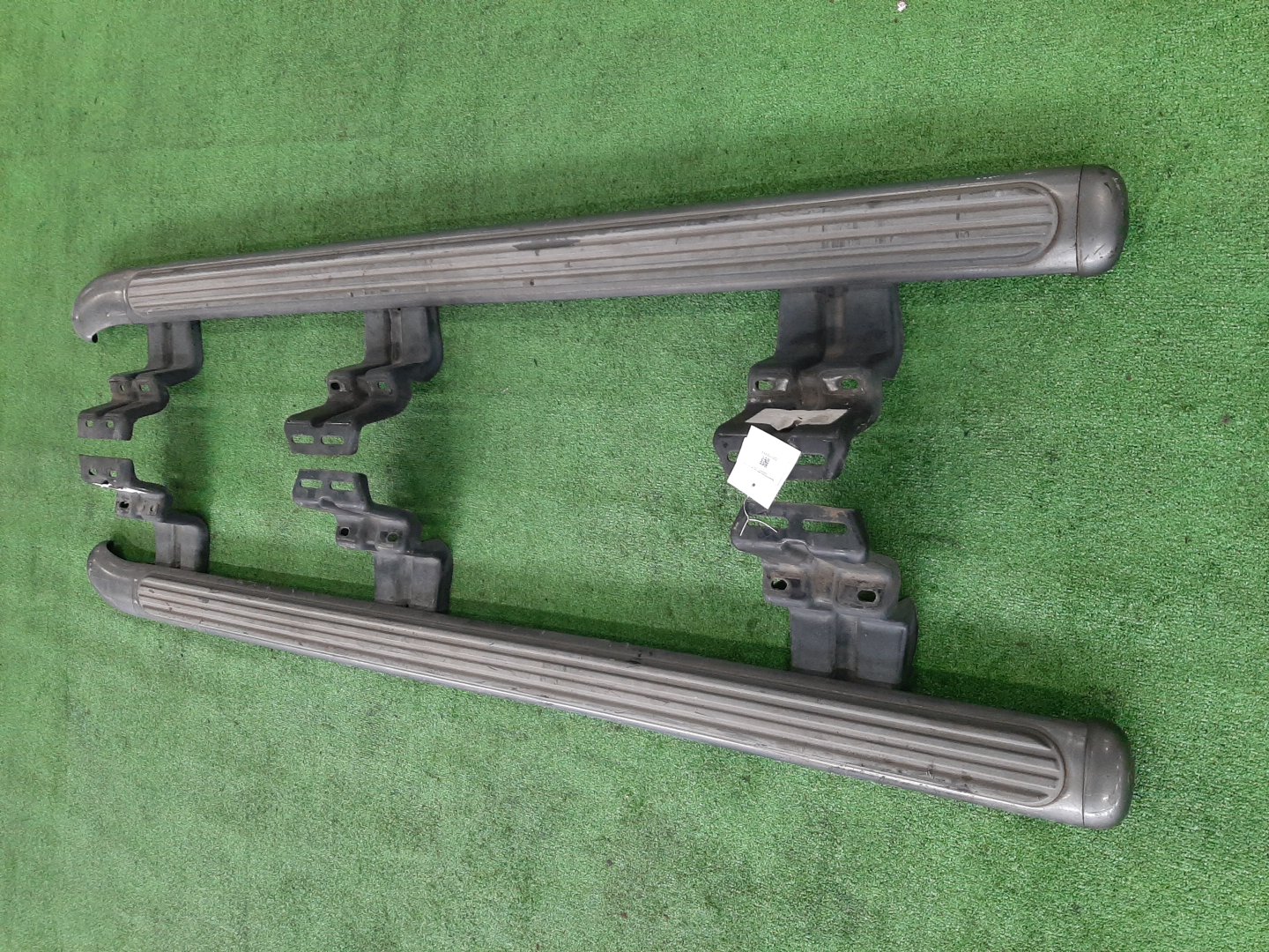 Подножка FORD EXPLORER U152 3 ракурс