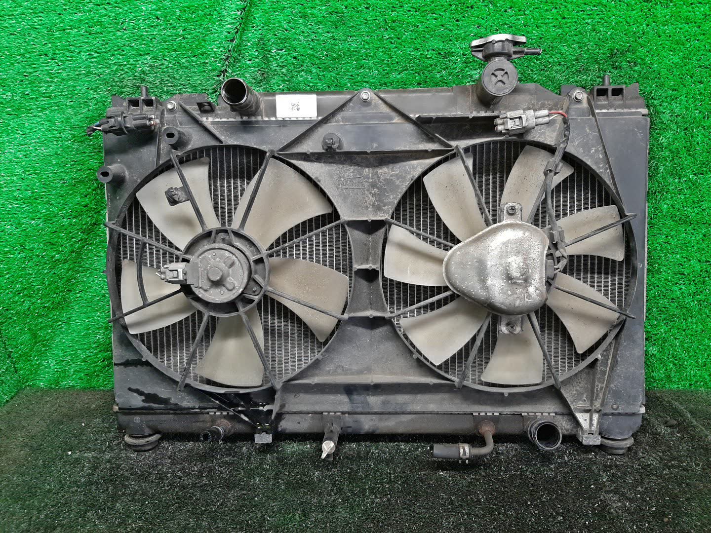 Радиатор основной TOYOTA CAMRY, ALTIS ACV30, ACV35, ACV30N, ACV35N 2AZ-FE 2639 1 ракурс Радиатор основной TOYOTA CAMRY, ALTIS ACV30, ACV35, ACV30N, ACV35N 2AZ-FE 2639 1 ракурс
