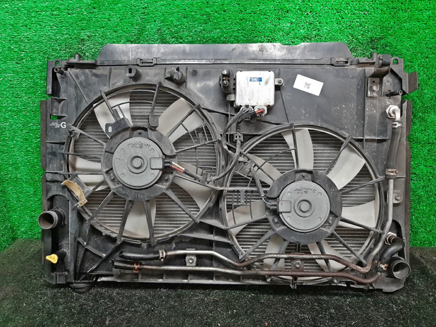 Радиатор основной TOYOTA ALPHARD, VELLFIRE ANH25W, GGH25W, GGH20W, ANH20W 2GR-FE 3449 1 ракурс Радиатор основной TOYOTA ALPHARD, VELLFIRE ANH25W, GGH25W, GGH20W, ANH20W 2GR-FE 3449 1 ракурс