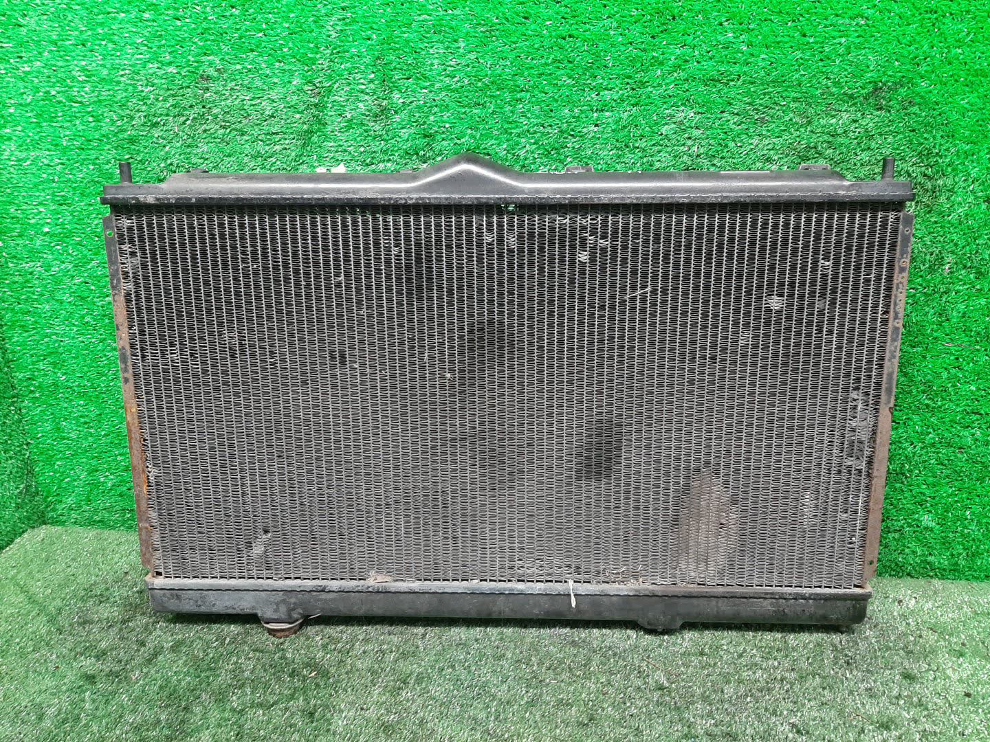 Радиатор основной MITSUBISHI GTO Z16A 6G72 4410 2 ракурс