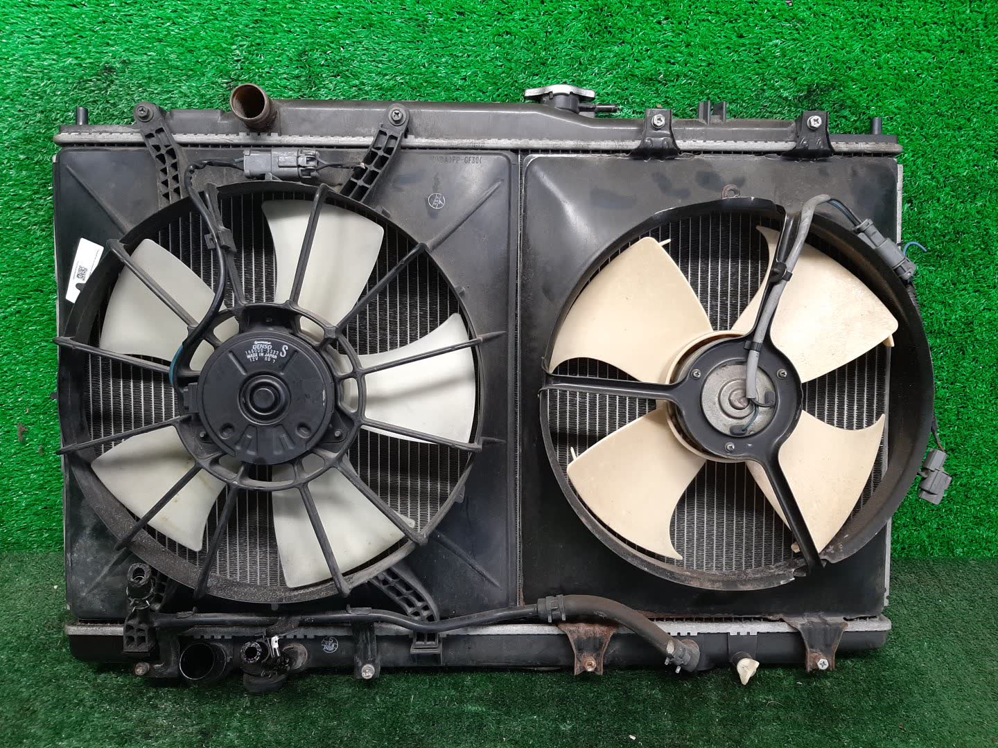 Радиатор основной HONDA LAGREAT RL1 J35A 8682 3 ракурс