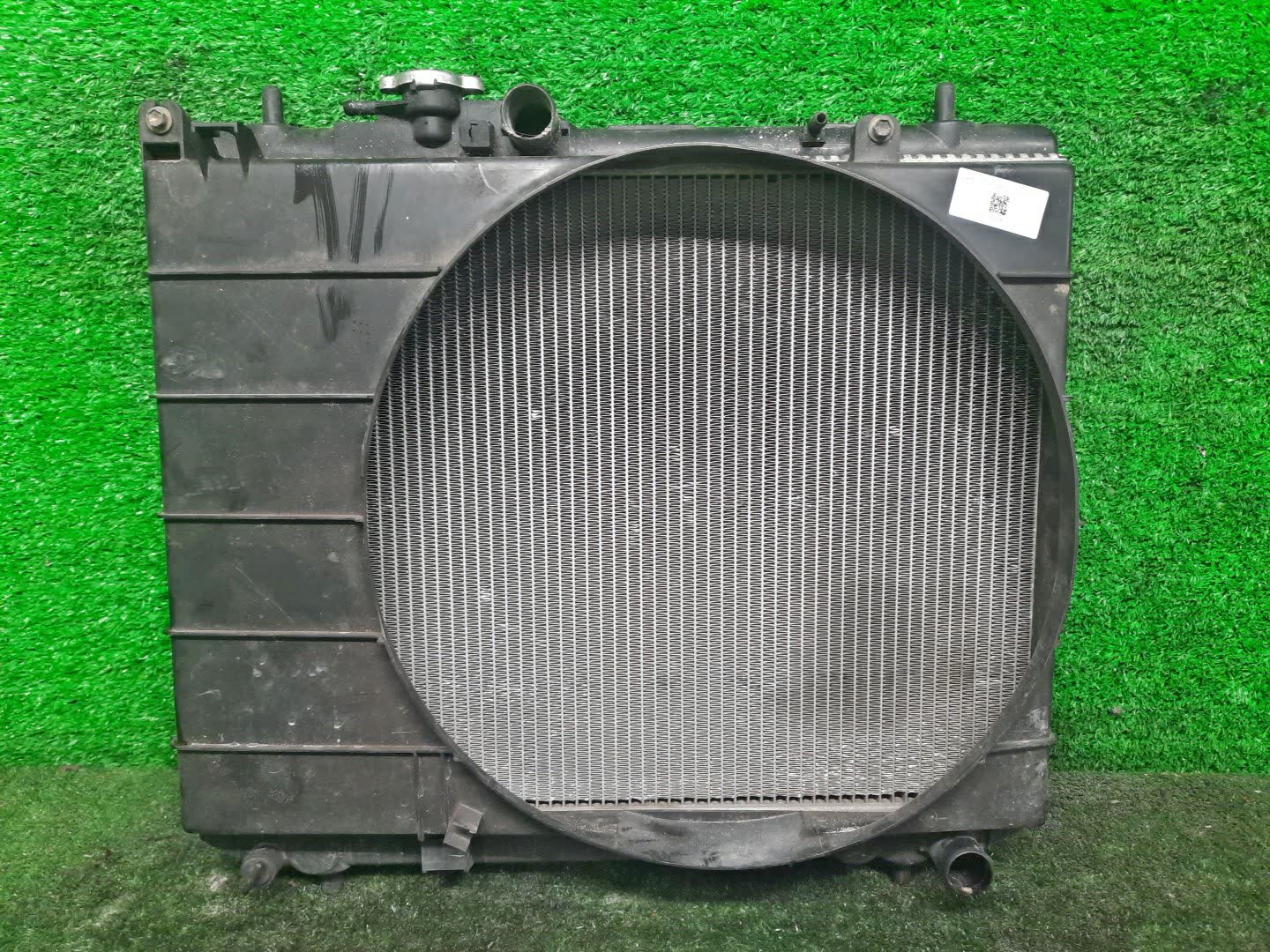 Радиатор основной TOYOTA TERIOS, CAMI J100G, J102G, J100E, J102E, J122E HC-EJ 2967 1 ракурс