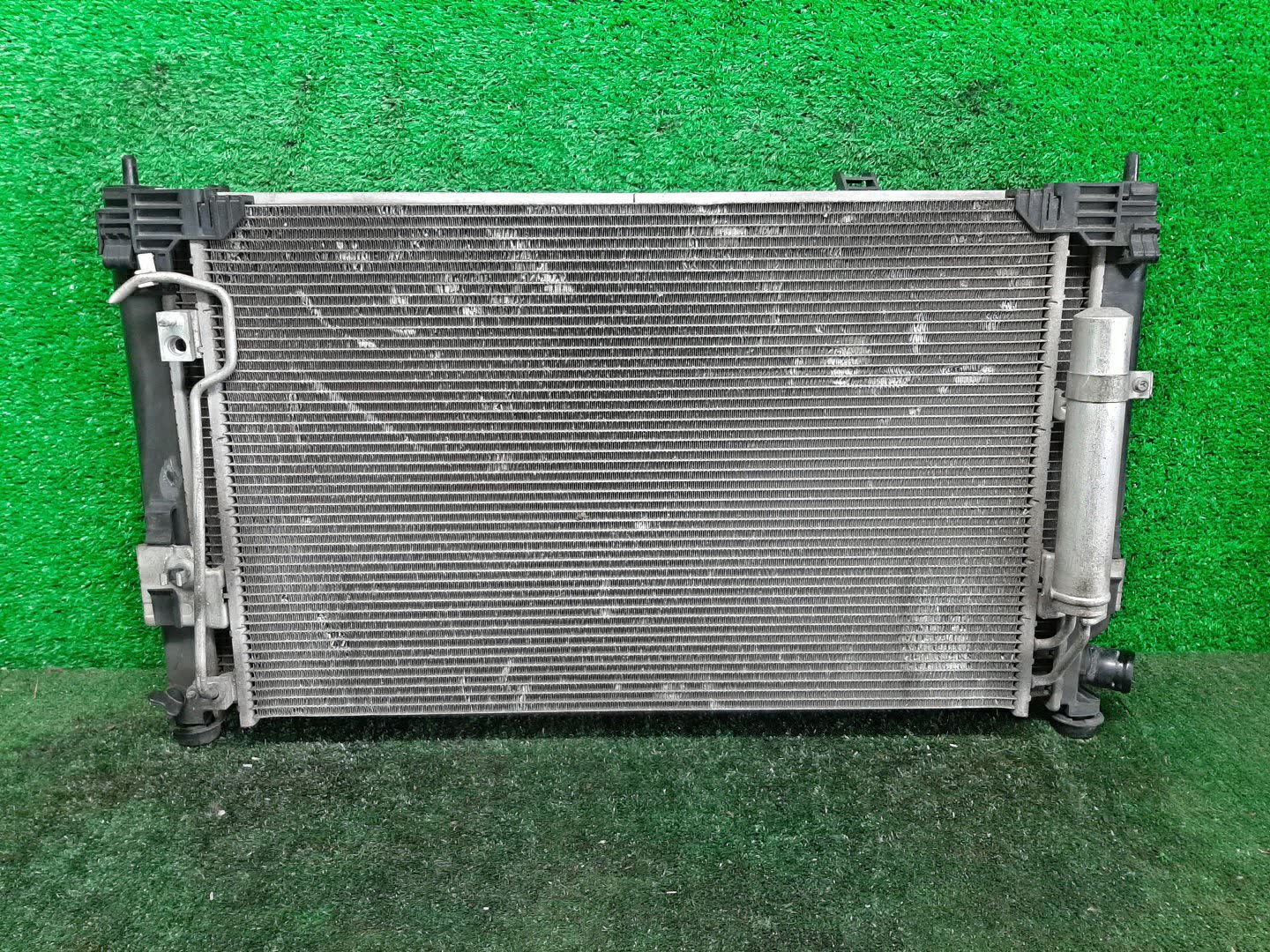 Радиатор основной MITSUBISHI LANCER, GALANT FORTIS CY4A, CY2A, CY3A, CY6A, CX6A, CX4A, CX3A 4B11 3202 2 ракурс