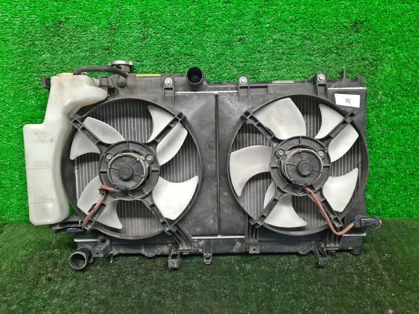 Радиатор основной SUBARU FORESTER SHJ, SH5 FB20, EJ204 29059 1 ракурс