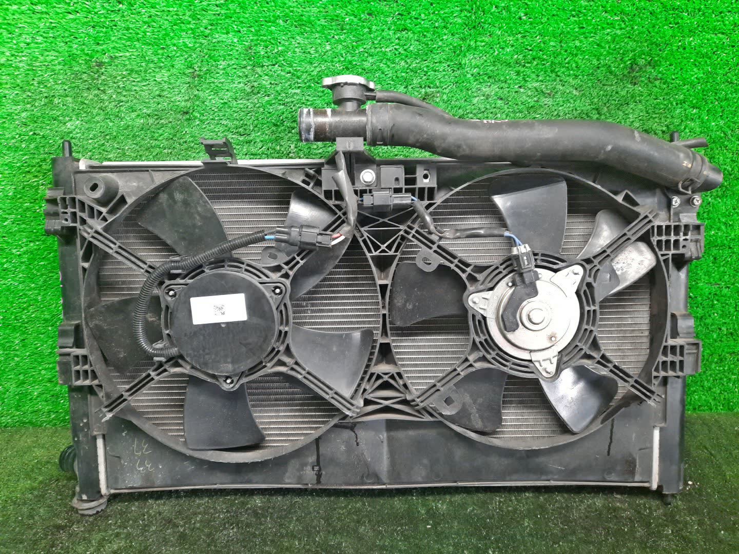 Радиатор основной MITSUBISHI LANCER, GALANT FORTIS CY4A, CY2A, CY3A, CY6A, CX6A, CX4A, CX3A 4B11 29076 1 ракурс Радиатор основной MITSUBISHI LANCER, GALANT FORTIS CY4A, CY2A, CY3A, CY6A, CX6A, CX4A, CX3A 4B11 29076 1 ракурс