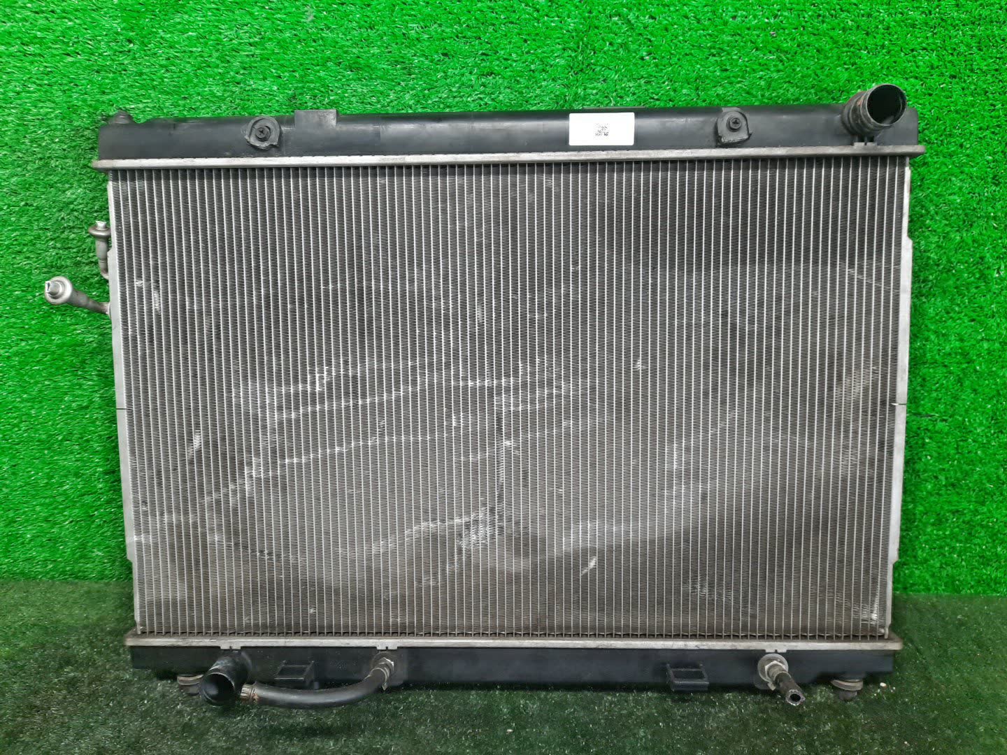 Радиатор основной NISSAN FUGA PY50 VQ35DE 29081 1 ракурс