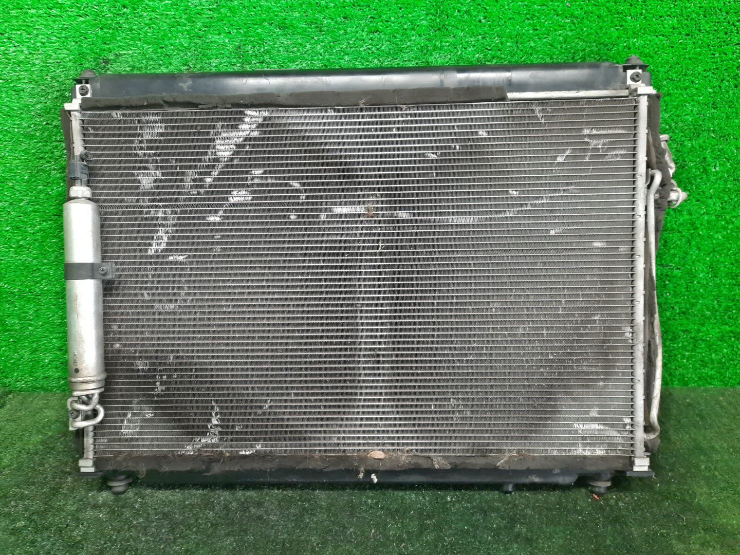 Радиатор основной NISSAN FUGA PY50 VQ35DE 29081 2 ракурс