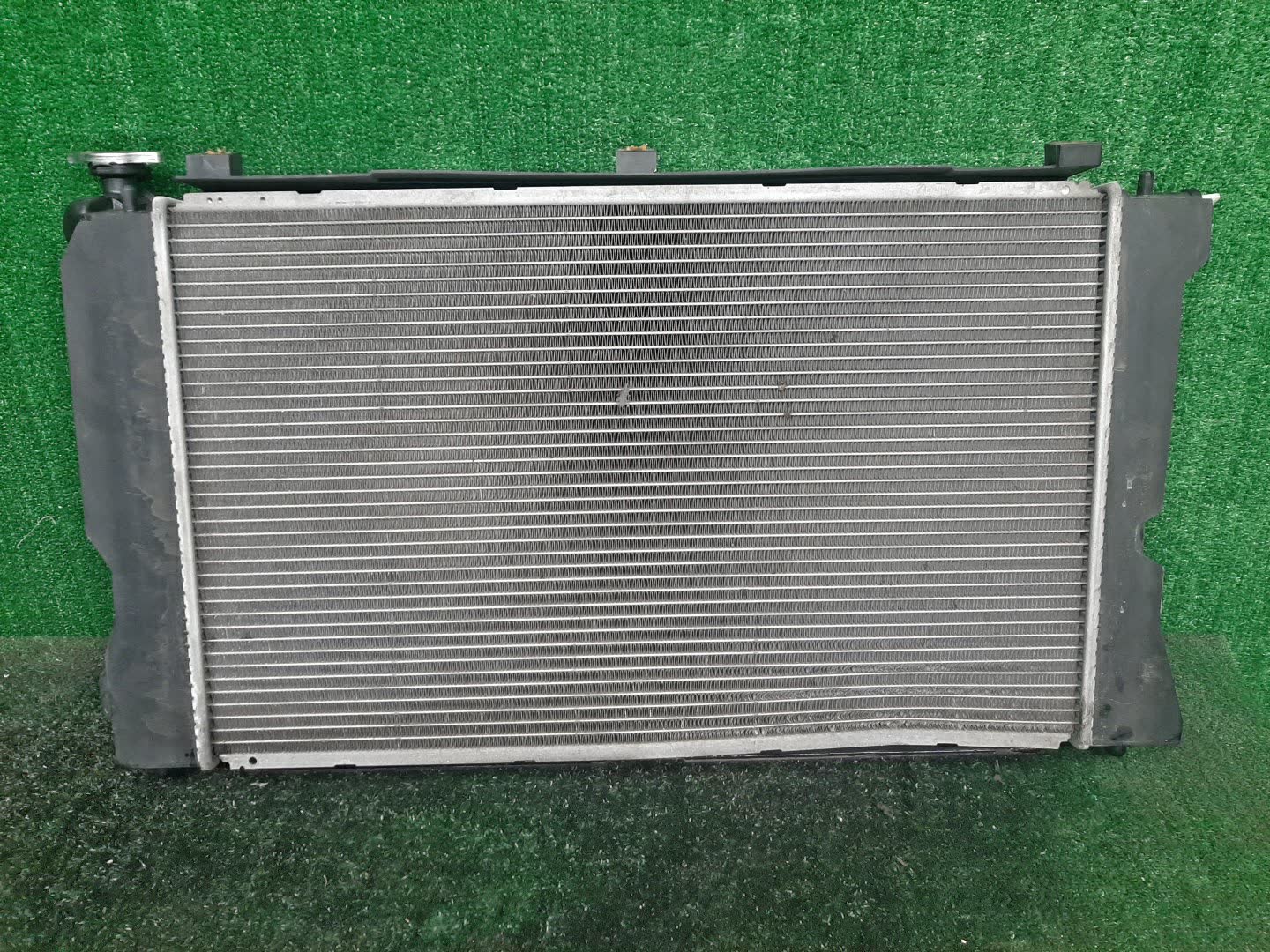 Радиатор основной TOYOTA AVENSIS ZZT251, AZT250, AZT255, AZT251 2AZ-FSE 29422 2 ракурс