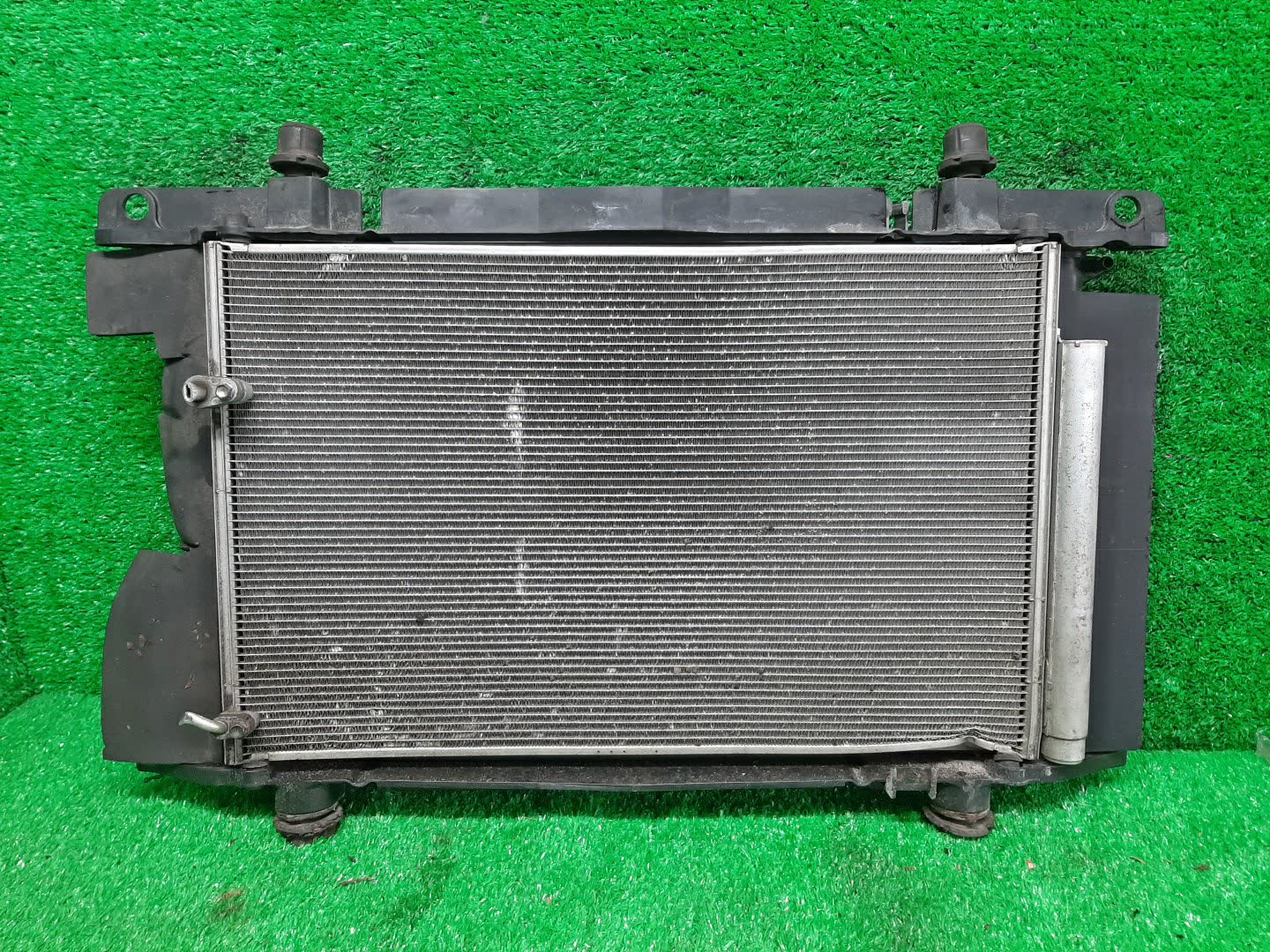 Радиатор основной TOYOTA AURIS ZRE152H, NZE154H, ZRE152, NZE151H, ZRE154H 1NZ-FE 29786 3 ракурс