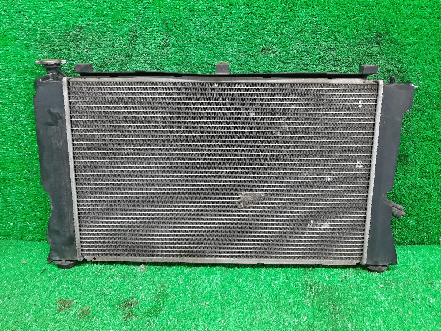 Радиатор основной TOYOTA AVENSIS ZZT251, AZT250, AZT255, AZT251 1AZ-FSE 29788 2 ракурс