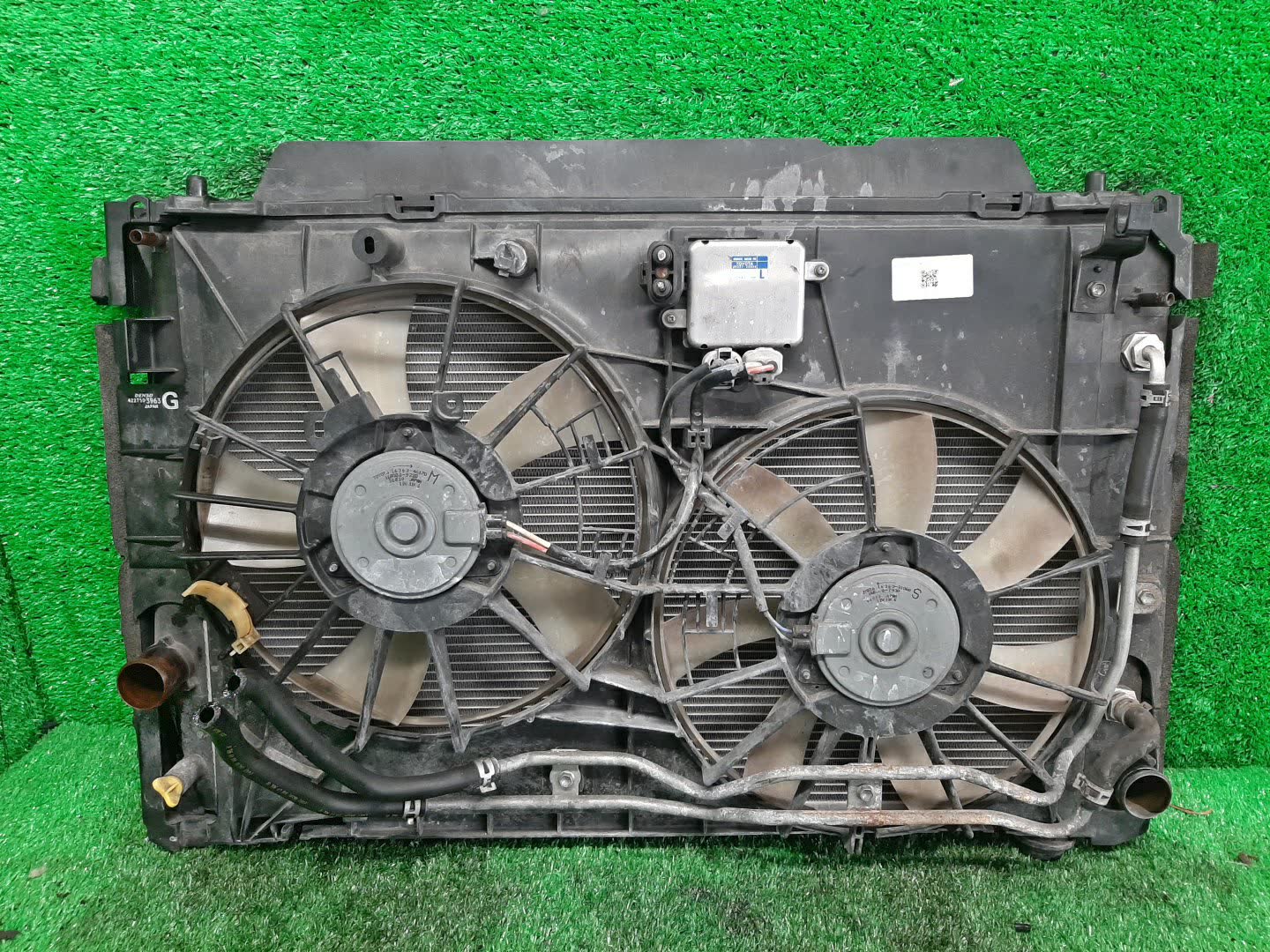 Радиатор основной TOYOTA ALPHARD, VELLFIRE ANH25W, GGH25W, GGH20W, ANH20W 2GR-FE 30077 1 ракурс Радиатор основной TOYOTA ALPHARD, VELLFIRE ANH25W, GGH25W, GGH20W, ANH20W 2GR-FE 30077 1 ракурс