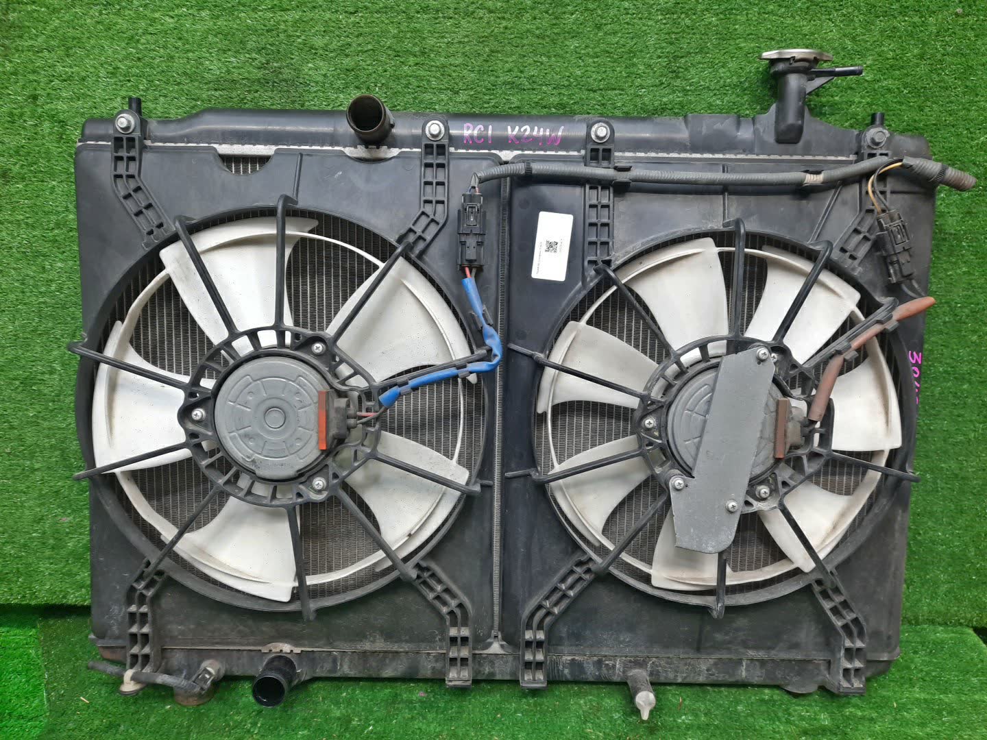 Радиатор основной HONDA ODYSSEY RC1 K24W 30428 1 ракурс