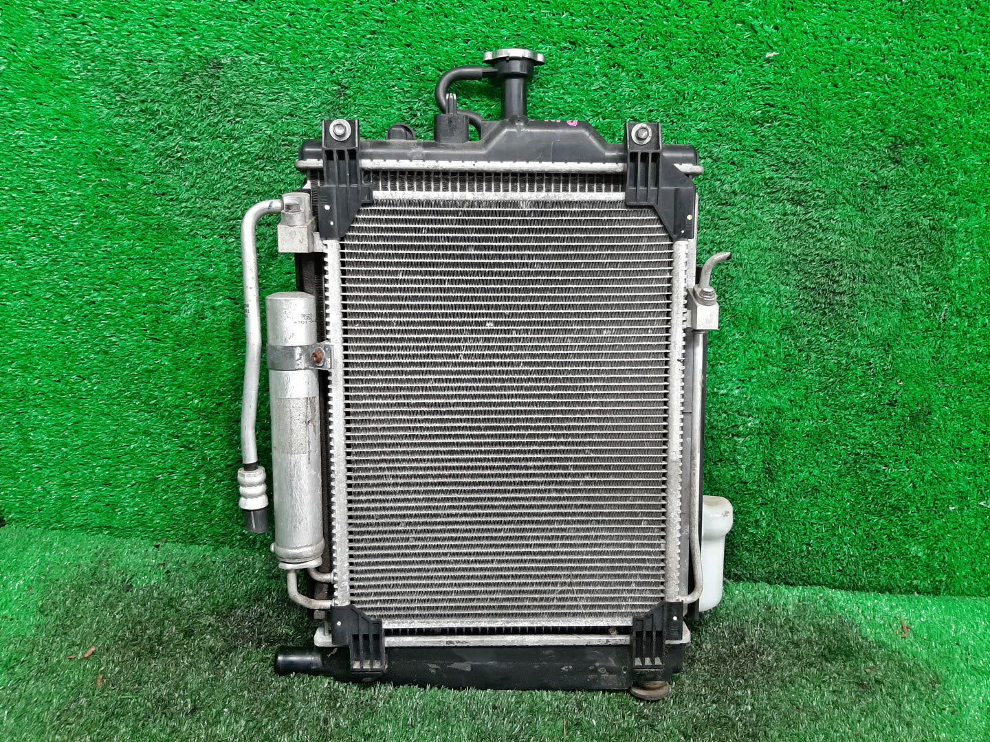 Радиатор основной MITSUBISHI EK SPACE, DAYZ ROOX, EK WAGON, DAYZ B11A, B21A, B11W, B21W 3B20 30617 2 ракурс