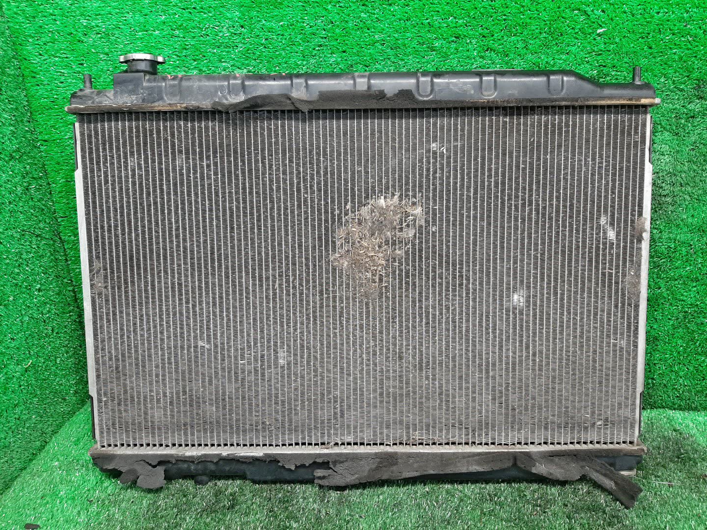 Радиатор основной NISSAN PRESAGE TNU31 QR25DE 30766 2 ракурс
