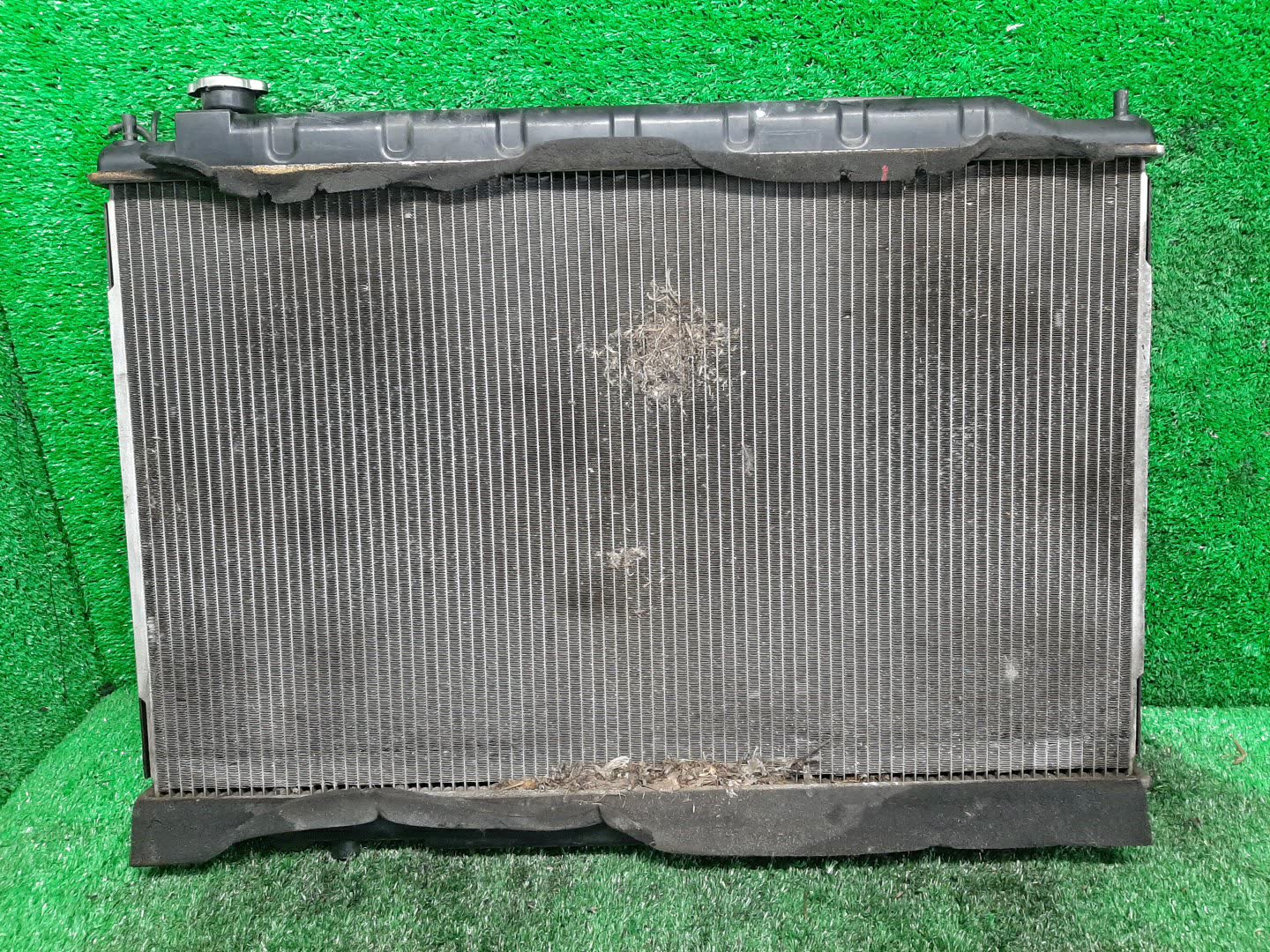 Радиатор основной NISSAN PRESAGE TNU31 QR25DE 30767 3 ракурс