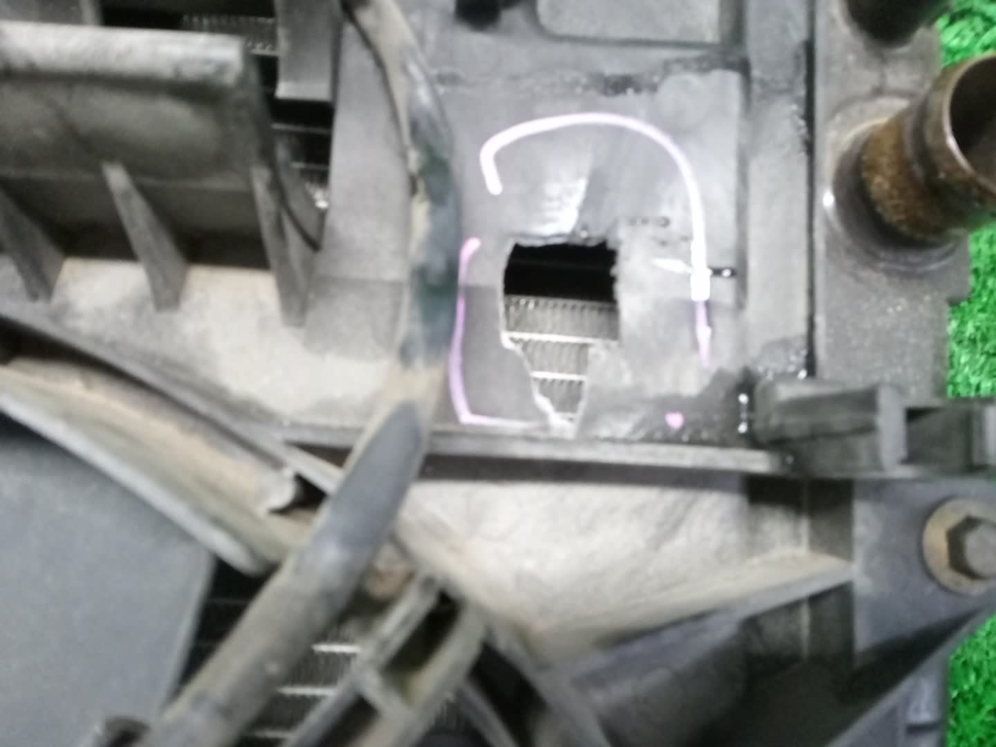 Радиатор основной MAZDA MPV LW5W GY 32200 2 ракурс
