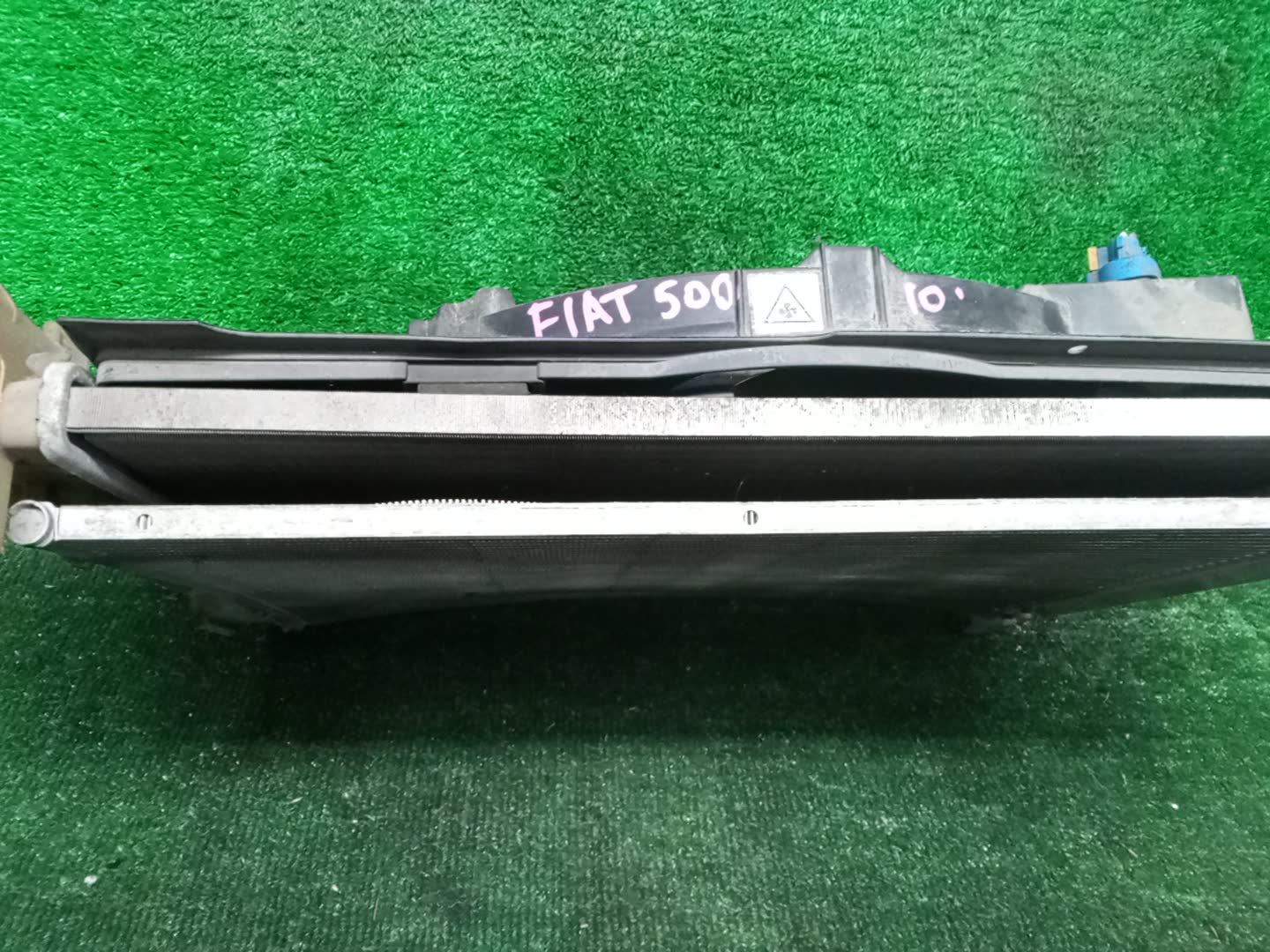 Радиатор основной FIAT 500 312 169A4.000 32274 3 ракурс