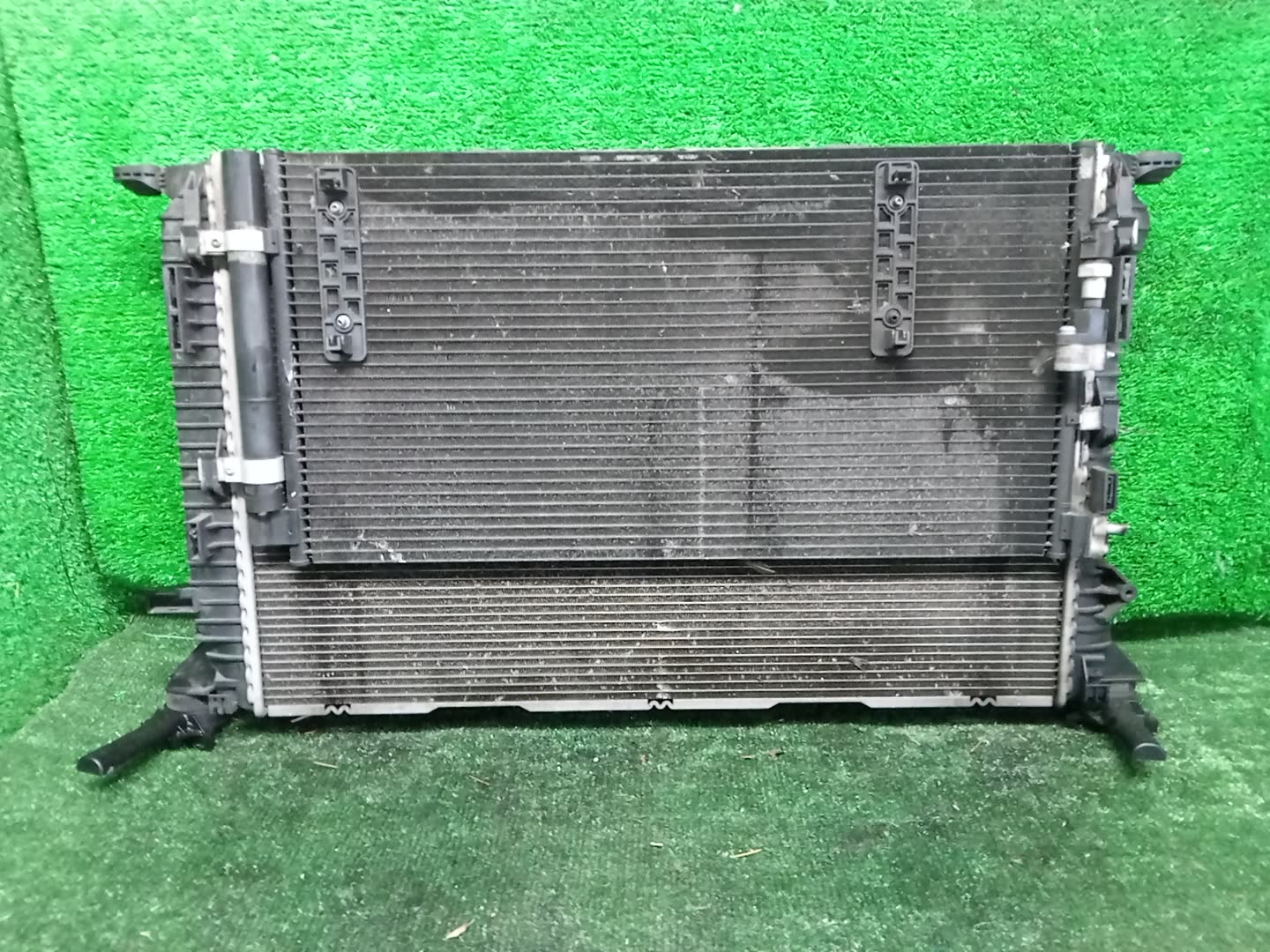 Радиатор основной AUDI A4 8K2, B8, 8K5 32289 2 ракурс