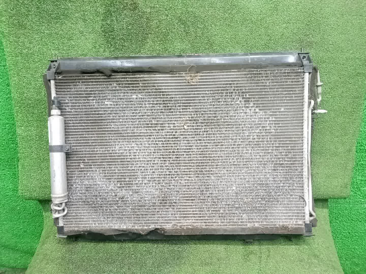 Радиатор основной NISSAN FUGA PNY50 VQ35DE 32983 2 ракурс