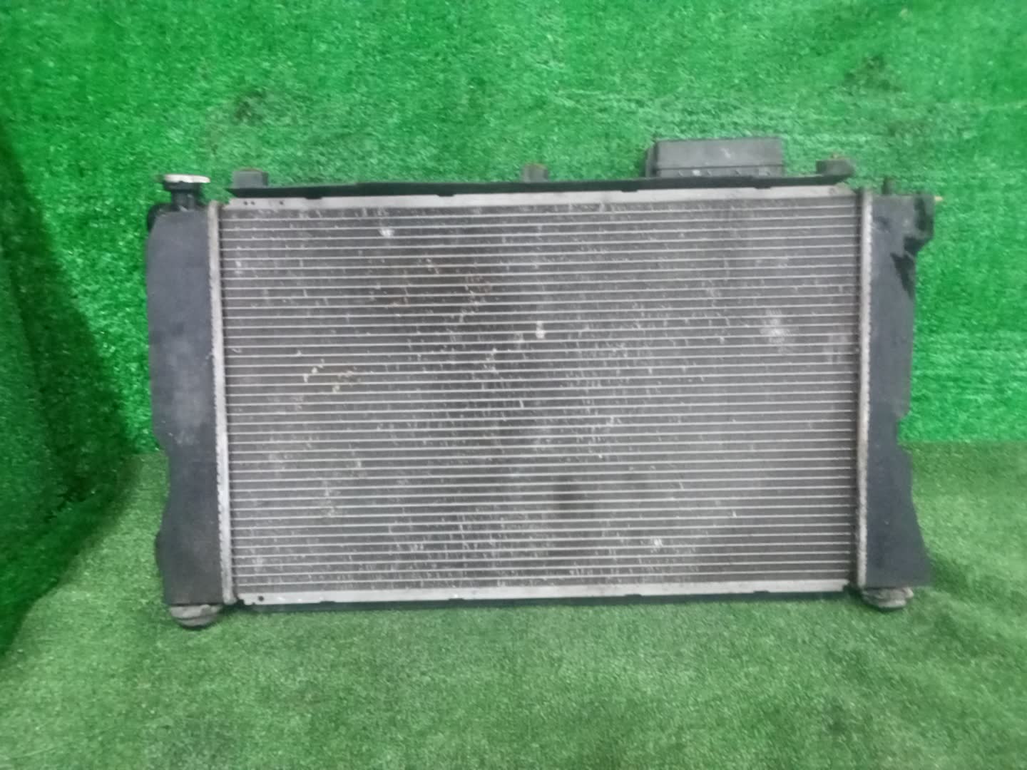 Радиатор основной TOYOTA AVENSIS ZZT251, AZT250, AZT255, AZT251 2AZ-FSE 33078 2 ракурс