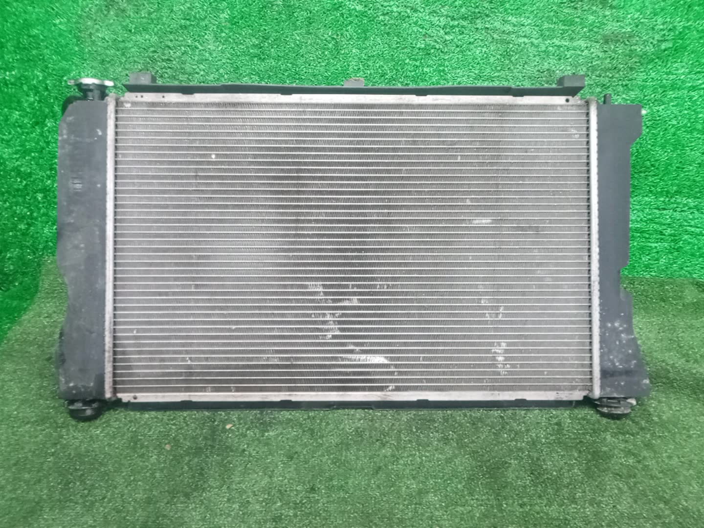 Радиатор основной TOYOTA AVENSIS ZZT251, AZT250, AZT255, AZT251 2AZ-FSE 33299 2 ракурс
