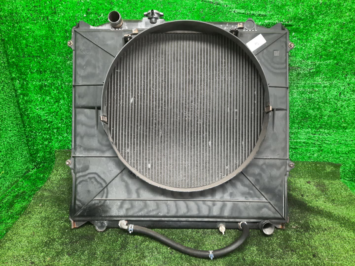Радиатор основной TOYOTA LAND CRUISER PRADO KDJ95W 1KD-FTV 33661 1 ракурс