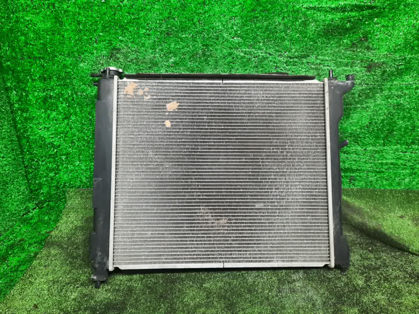 Радиатор основной NISSAN LAFESTA B30 MR20DE 33678 2 ракурс