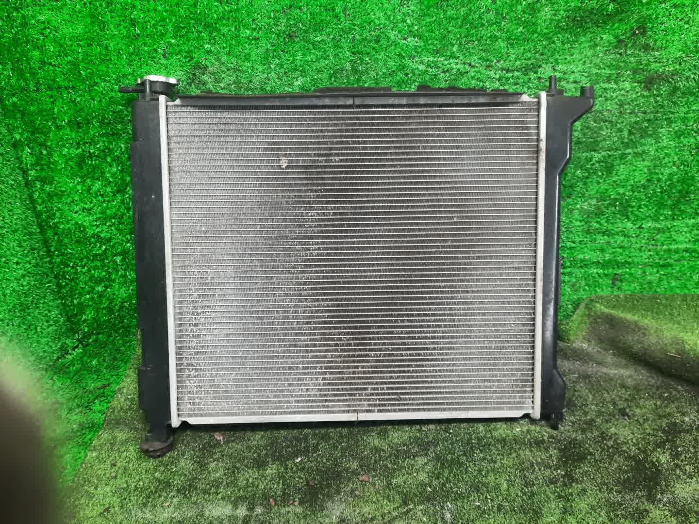 Радиатор основной NISSAN LAFESTA B30 MR20DE 33755 2 ракурс