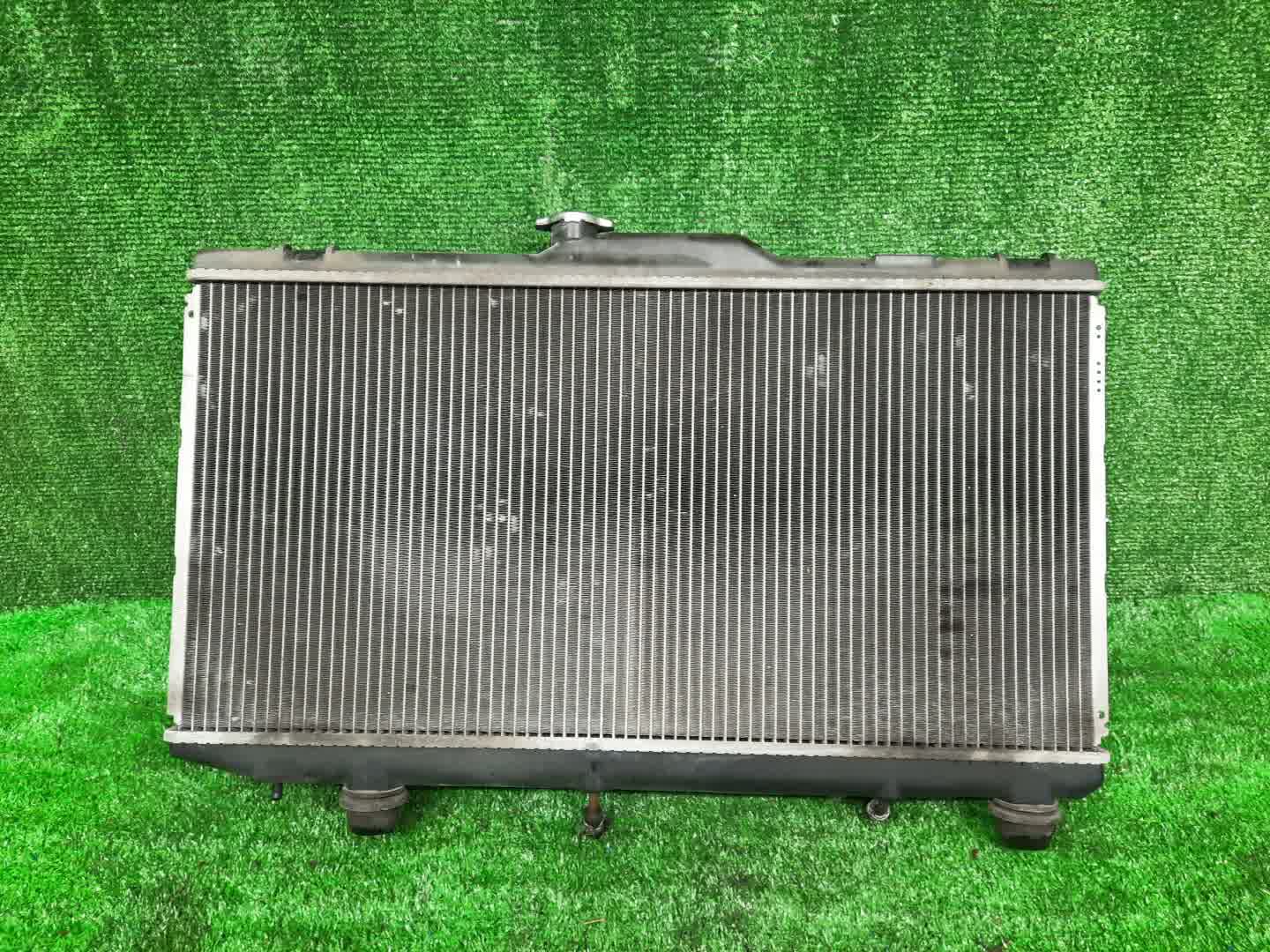 Радиатор основной TOYOTA SPRINTER CARIB, COROLLA, COROLLA LEVIN, COROLLA SPACIO, SPRINTER, SPRINTER TRUENO AE111G, AE110, EE102, EE103, AE111, AE111N 4A-FE, 5A-FE, 4E-FE, 5E-FE 0211 3 ракурс
