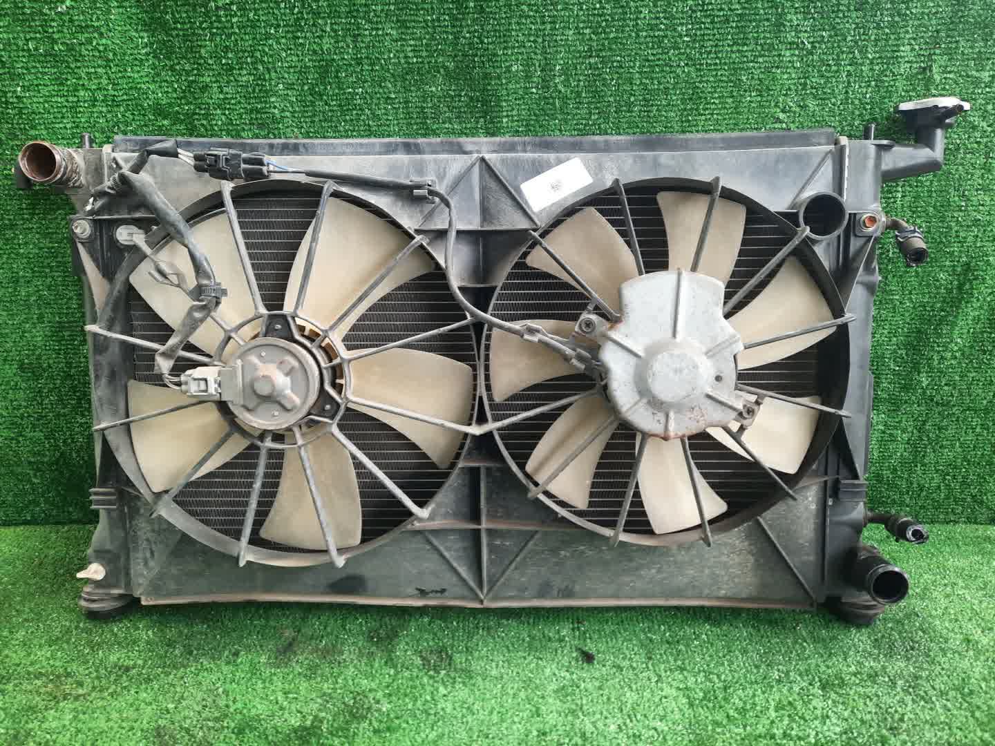 Радиатор основной TOYOTA VISTA SV50 3S-FSE 0251 1 ракурс
