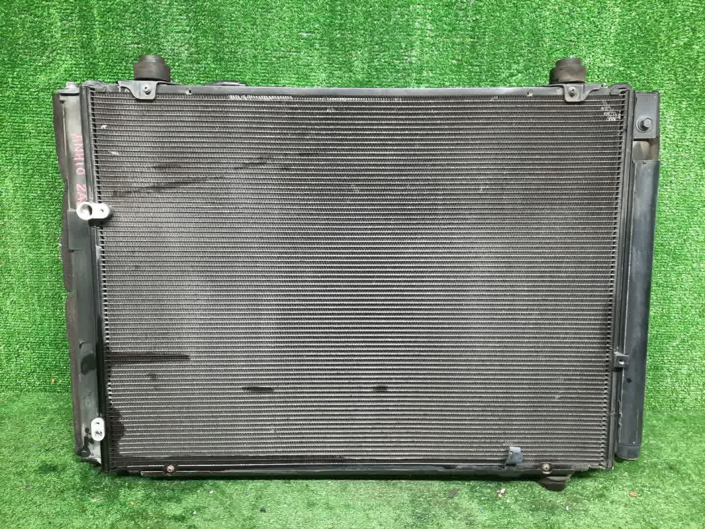 Радиатор основной TOYOTA ALPHARD ANH10W 2AZ-FE 0571 2 ракурс