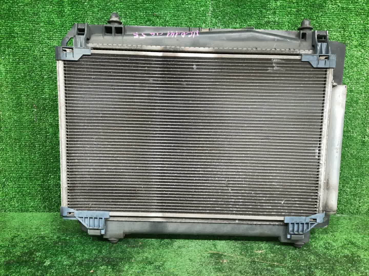 Радиатор основной TOYOTA SPADE NCP141 1NZ-FE 0655 3 ракурс