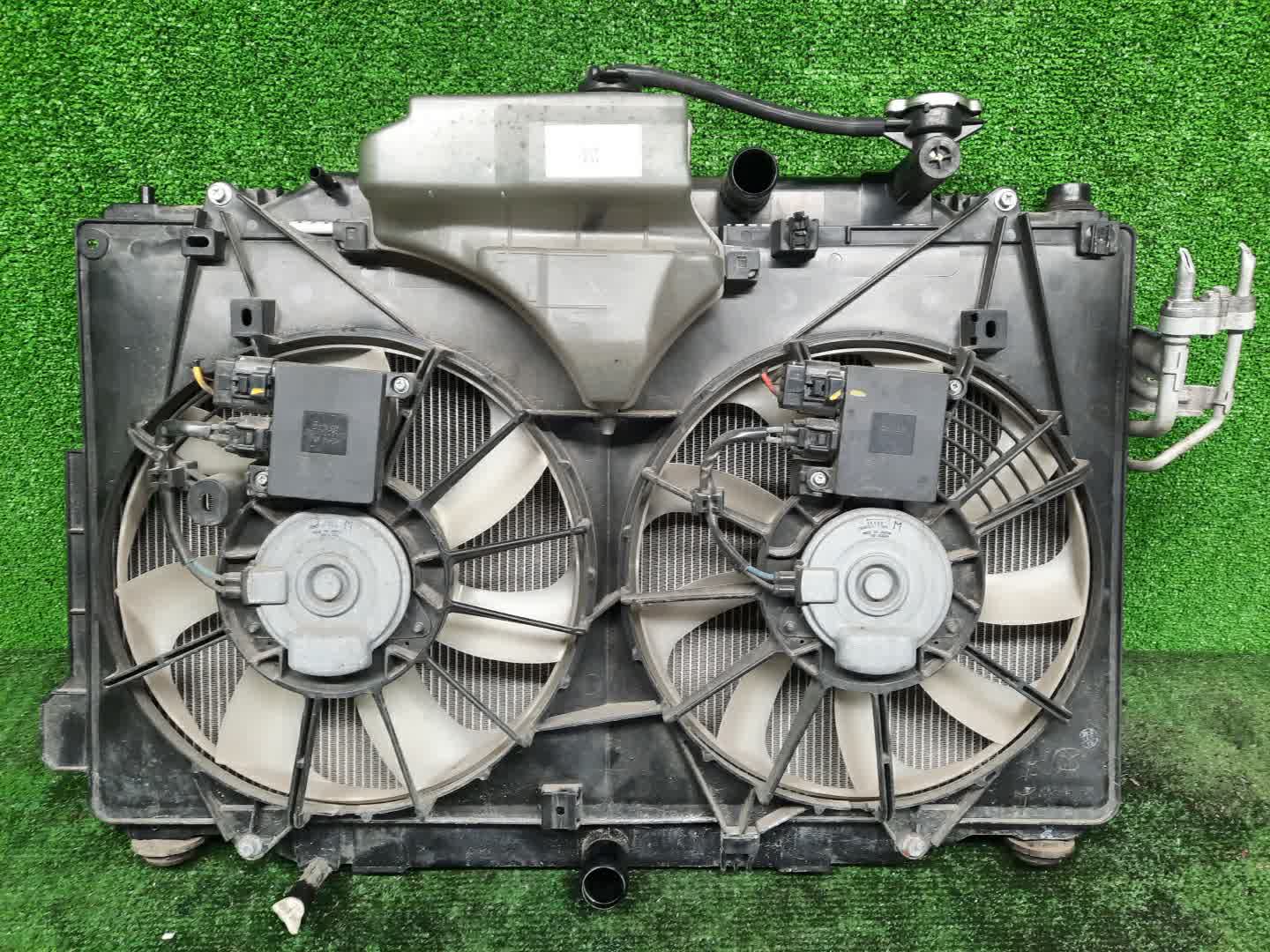 Радиатор основной MAZDA CX-5 KE2AW SH-VPTS 1124 1 ракурс