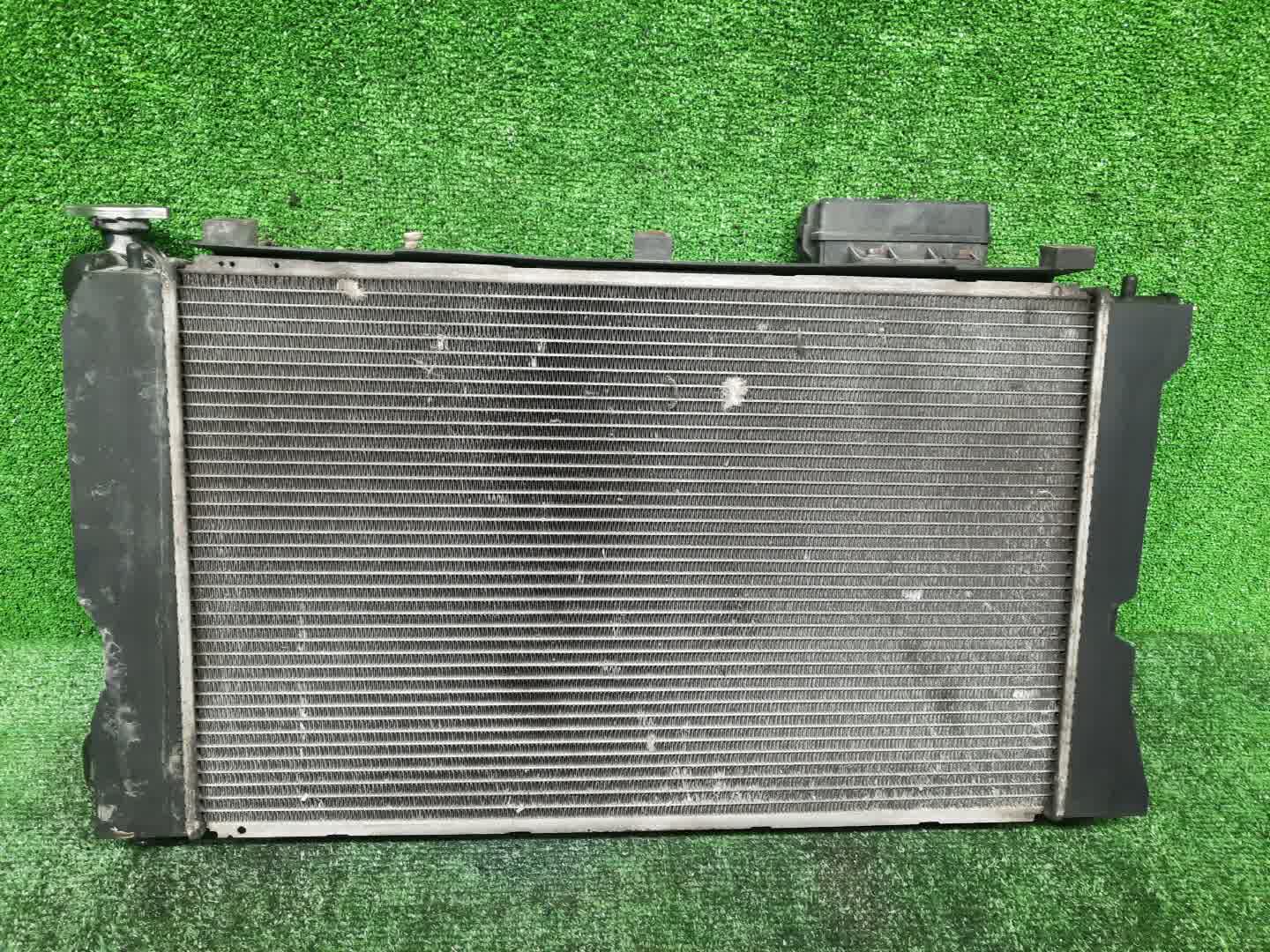 Радиатор основной TOYOTA AVENSIS ZZT251, AZT250, AZT255, AZT251 1AZ-FSE 1246 2 ракурс