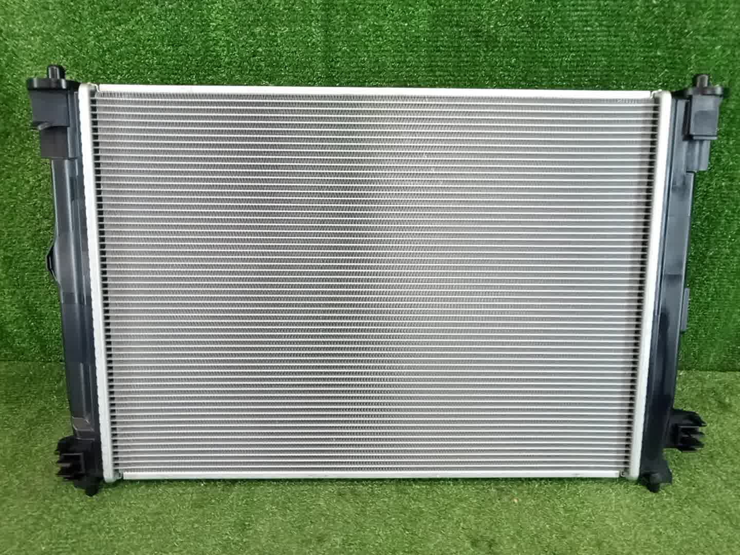 Радиатор основной TOYOTA YARIS CROSS MXPJ10, MXPJ15, MXPB10, MXPB15 M15A-FKS 16400-15620 2 ракурс Радиатор основной TOYOTA YARIS CROSS MXPJ10, MXPJ15, MXPB10, MXPB15 M15A-FKS 16400-15620 2 ракурс