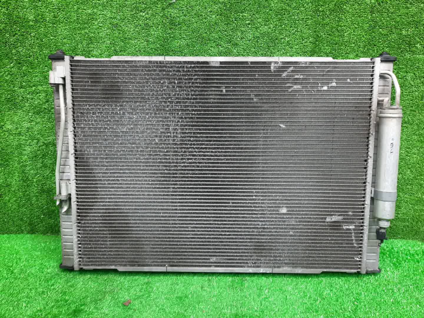 Радиатор основной NISSAN SKYLINE V36 VQ25HR 1361 2 ракурс