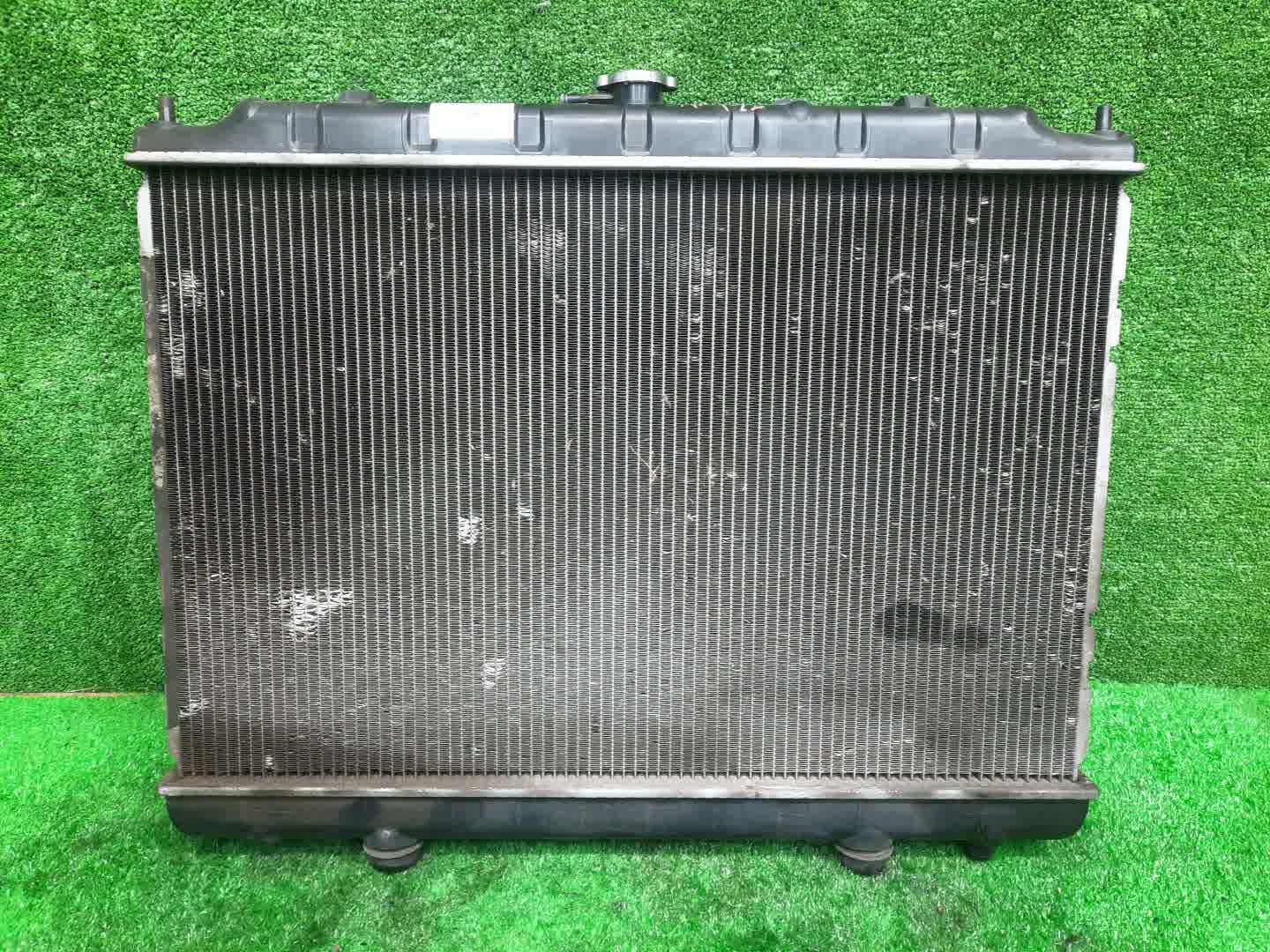 Радиатор основной NISSAN LIBERTY RM12, RNM12 QR20DE 1483 2 ракурс